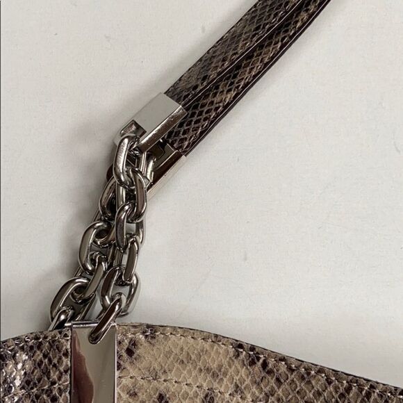 EUC Michael Kors leather bag - Picture 4 of 8